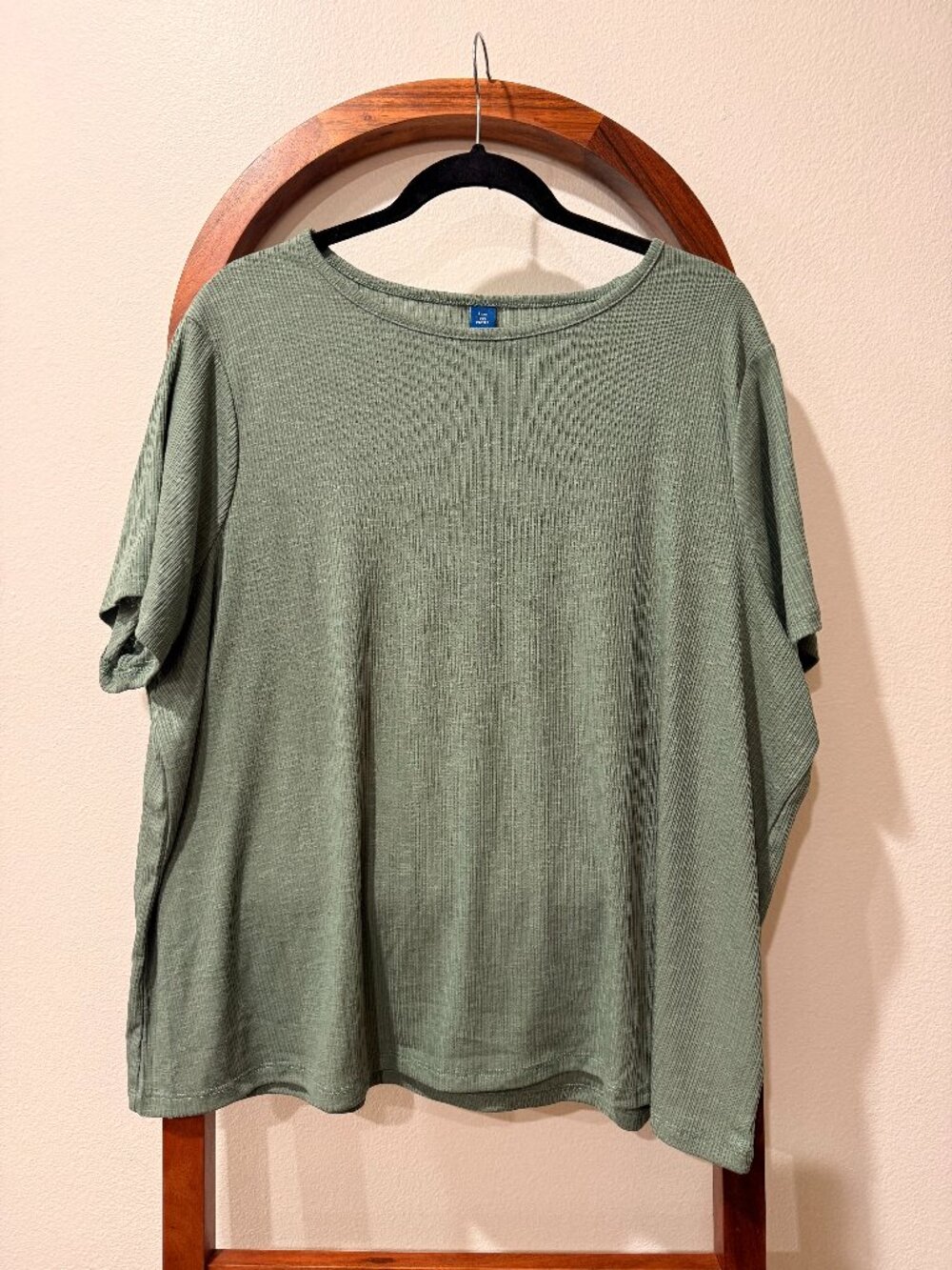 Old Navy - Sage Green - Luxxe T-Shirt - Size XXL
